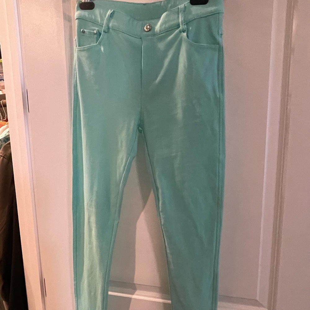 Lime green slacks with button, also stretchy like leggings. Very comfy. Medium